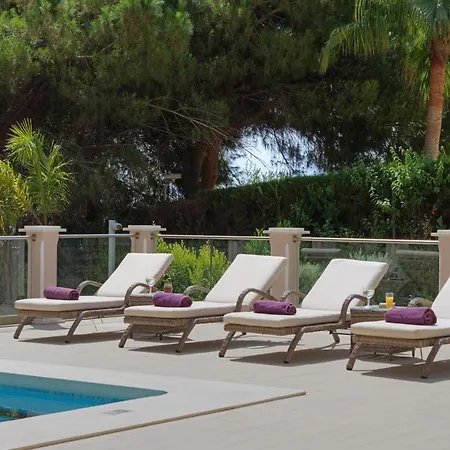 Bella - Stunning 5 Bedroom With Pool